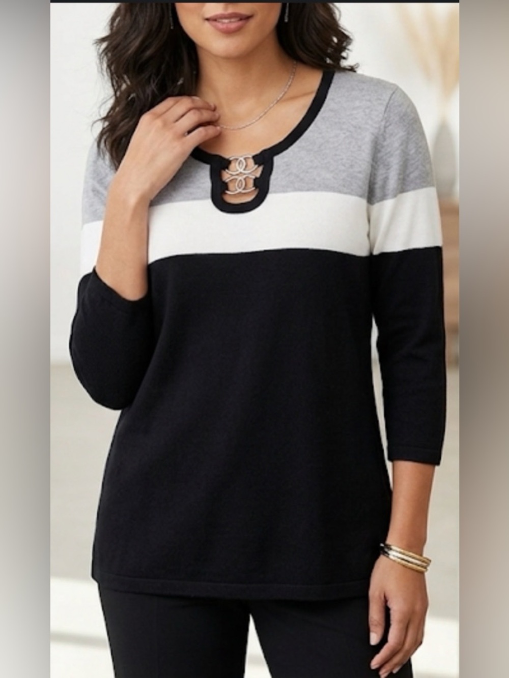 Cable & Gauge Black and Gray Colorblock Sweater